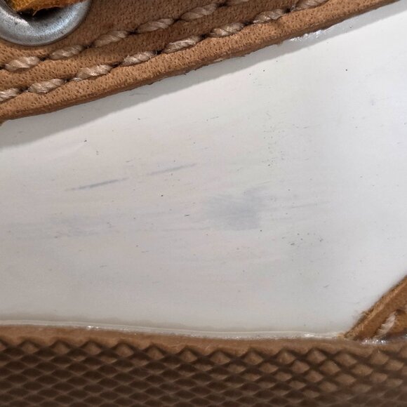 Ugg Duck Shoes Women's Size 6 Leather/Patent Leather Ashdale Tan Off White - Picture 11 of 12